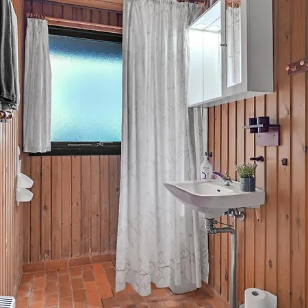 Three-bedroom In Tranekar