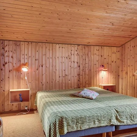 Three-bedroom In Tranekar Feriehus