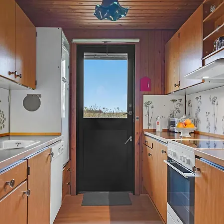 Three-bedroom In Tranekar Feriehus